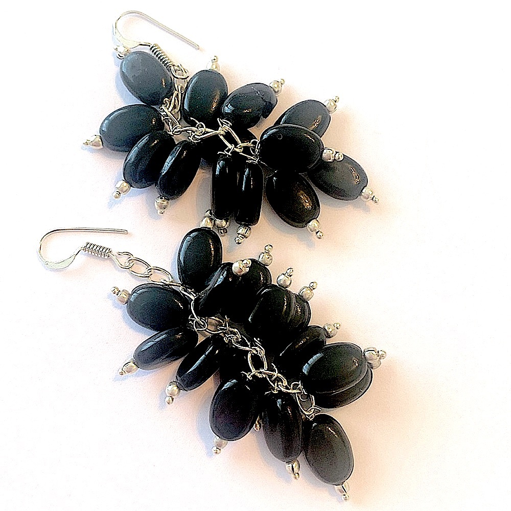 3 inch, 15 Black Onyx stones dangling earring. - Picture 5 of 6